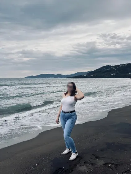 Corinna, 21