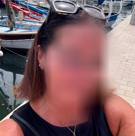 Dilara, 32