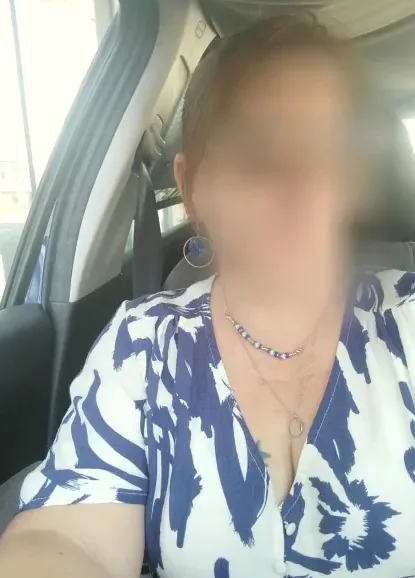 Rosa, 40