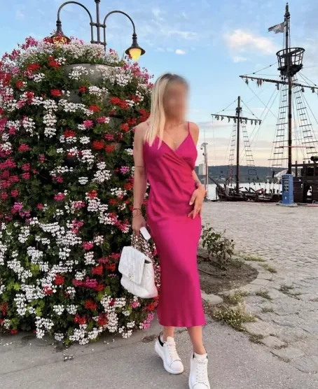 Sabine, 29