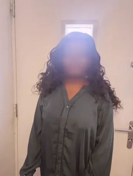 Selina, 33
