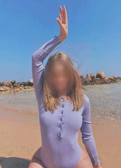 Valerie, 27